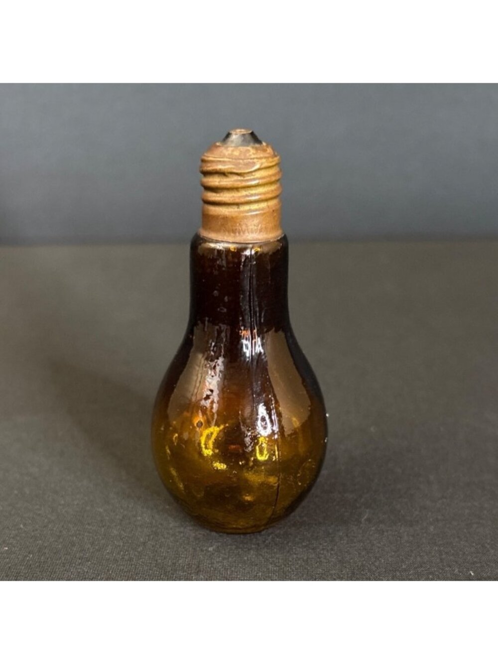 Vintage Amber Glass Light Bulb Salt and Pepper Shakers Metal Lid Brass Bronze